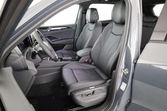 Volkswagen Tiguan TDI DSG 4M R-LINE Black, 20-Zoll, Pano, Leder, IQ.