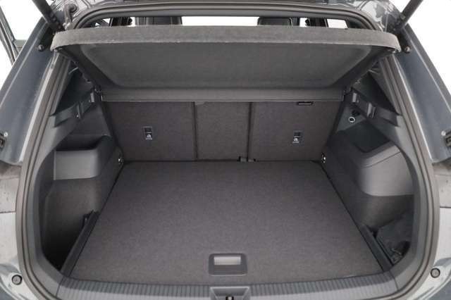 Volkswagen Tiguan TDI DSG 4M R-LINE Black, 20-Zoll, Pano, Leder, IQ.