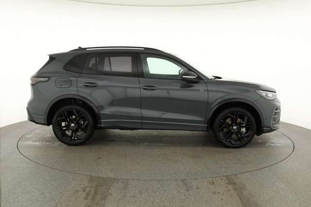 Volkswagen Tiguan TDI DSG 4M R-LINE Black, 20-Zoll, Pano, Leder, IQ.