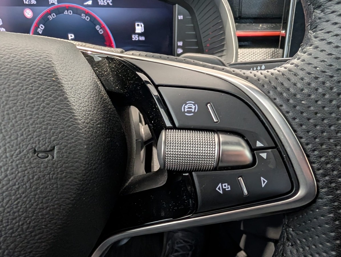 Skoda Kamiq 1.0l TSI DSG Monte Carlo 5J Garantie Matrix Beam AHK