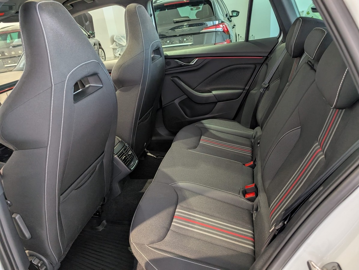 Skoda Kamiq 1.0l TSI DSG Monte Carlo 5J Garantie Matrix Beam AHK