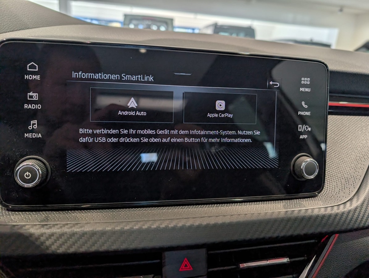 Skoda Kamiq 1.0l TSI DSG Monte Carlo 5J Garantie Matrix Beam AHK