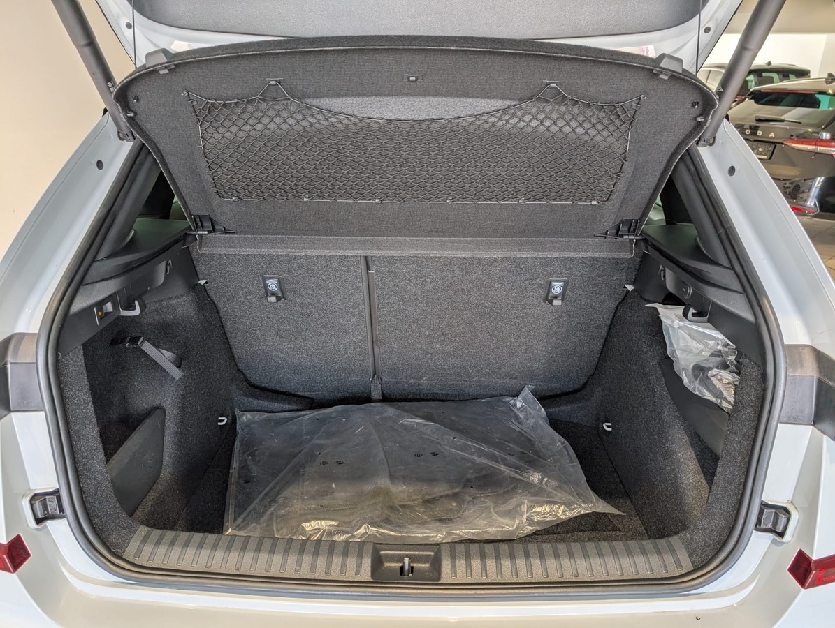 Skoda Kamiq 1.0l TSI DSG Monte Carlo 5J Garantie Matrix Beam AHK
