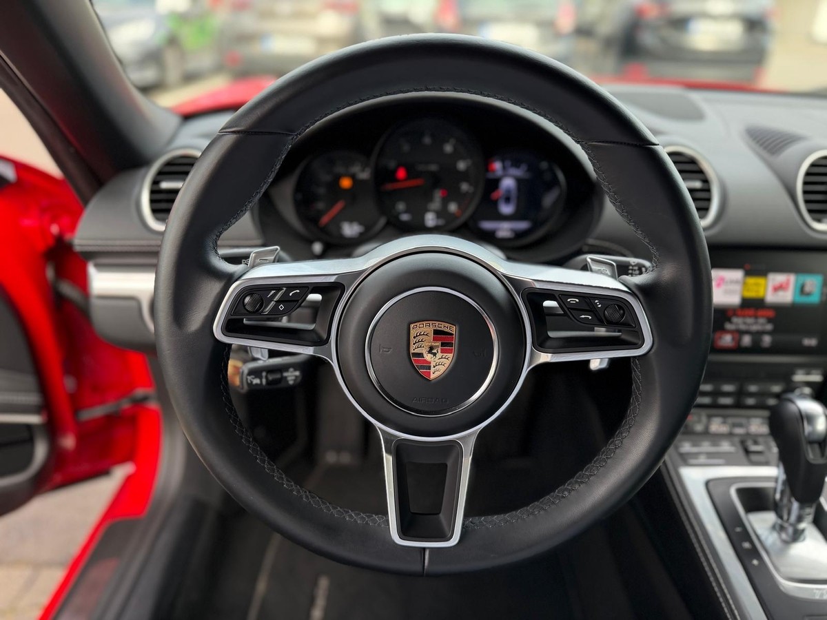 Porsche Boxster 718 PASM 10mm Tieferlegung, Sportsitze, Sport-Auspuff