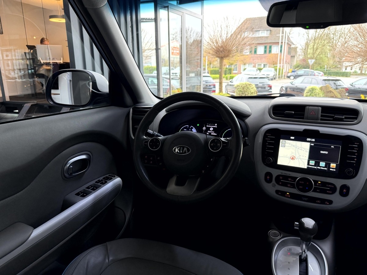 Kia Soul EV Play Navi Temp R.Cam SHZ