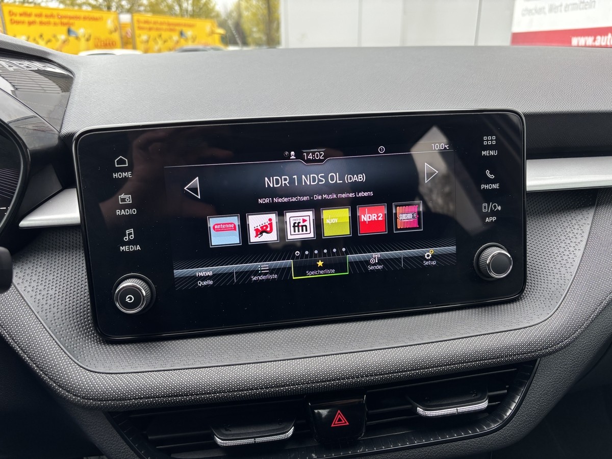 Skoda Fabia 1.0 TSI Selection*LED*CARPLAY*SITZHEIZUNG*KAMERA*