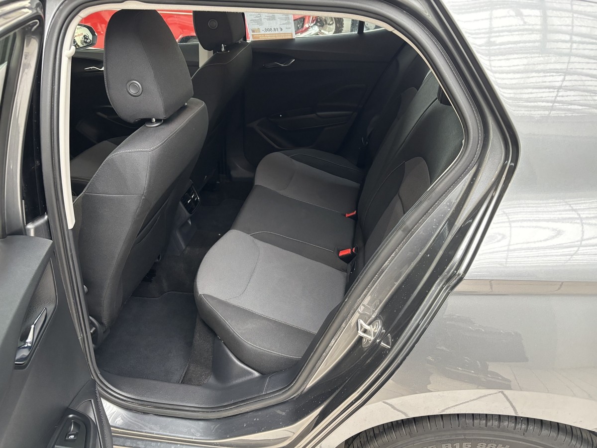 Skoda Fabia 1.0 TSI Selection*LED*CARPLAY*SITZHEIZUNG*KAMERA*