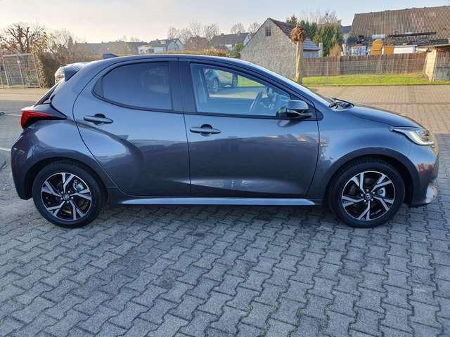 Toyota Yaris Hybrid 116 1.5 VVT-i Teamplayer