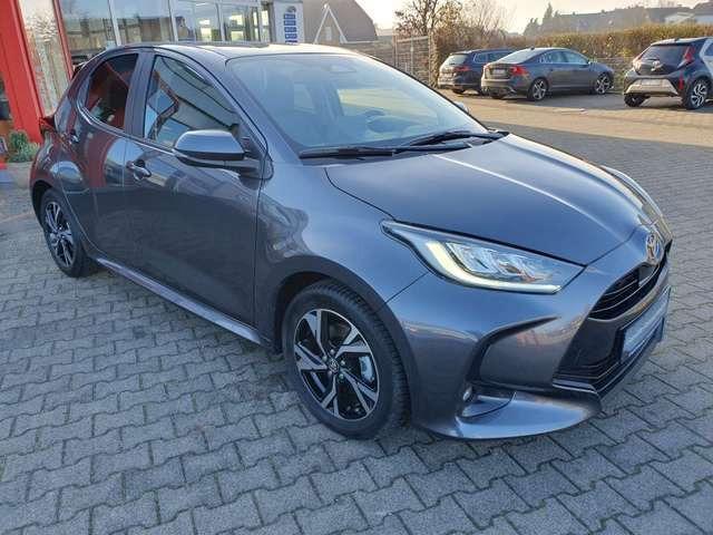 Toyota Yaris Hybrid 116 1.5 VVT-i Teamplayer