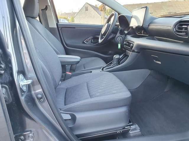 Toyota Yaris Hybrid 116 1.5 VVT-i Teamplayer