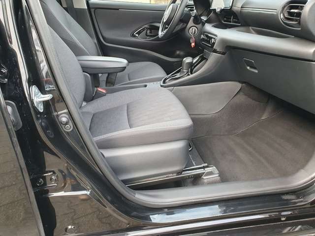 Toyota Yaris Hybrid 116 1.5 VVT-i Teamplayer
