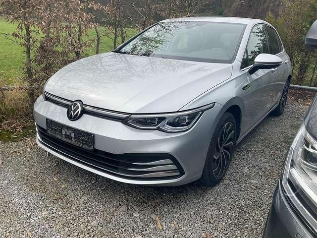 Volkswagen Golf VIII 1.5 TSI Style, LED-Plus, AHK, ACC, 1. Hand