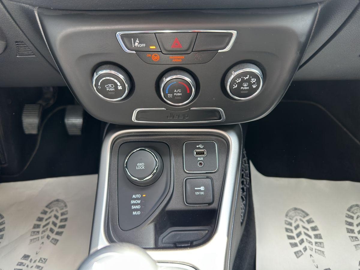 Jeep Compass 4WD Kessy/Klima/DAB/Bluetooth/Tempomat