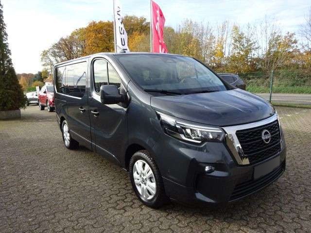 Nissan Primastar Kombi L1H1 2,8t Tekna Design 9Sitzer