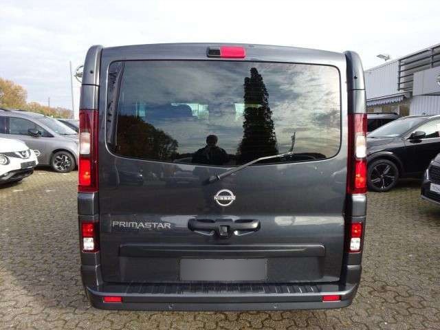 Nissan Primastar Kombi L1H1 2,8t Tekna Design 9Sitzer
