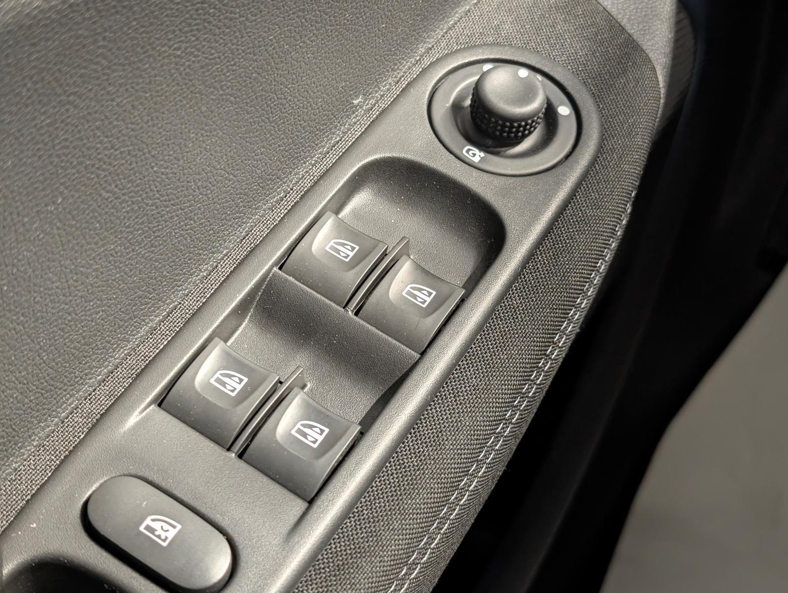 Renault ZOE Life Navi/SHZ/Tempom./Keyl./DAB/LED-TFL/16LM