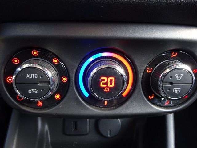 Opel Corsa E 1.4 Turbo Color Edition ecoFlex Navi Kam