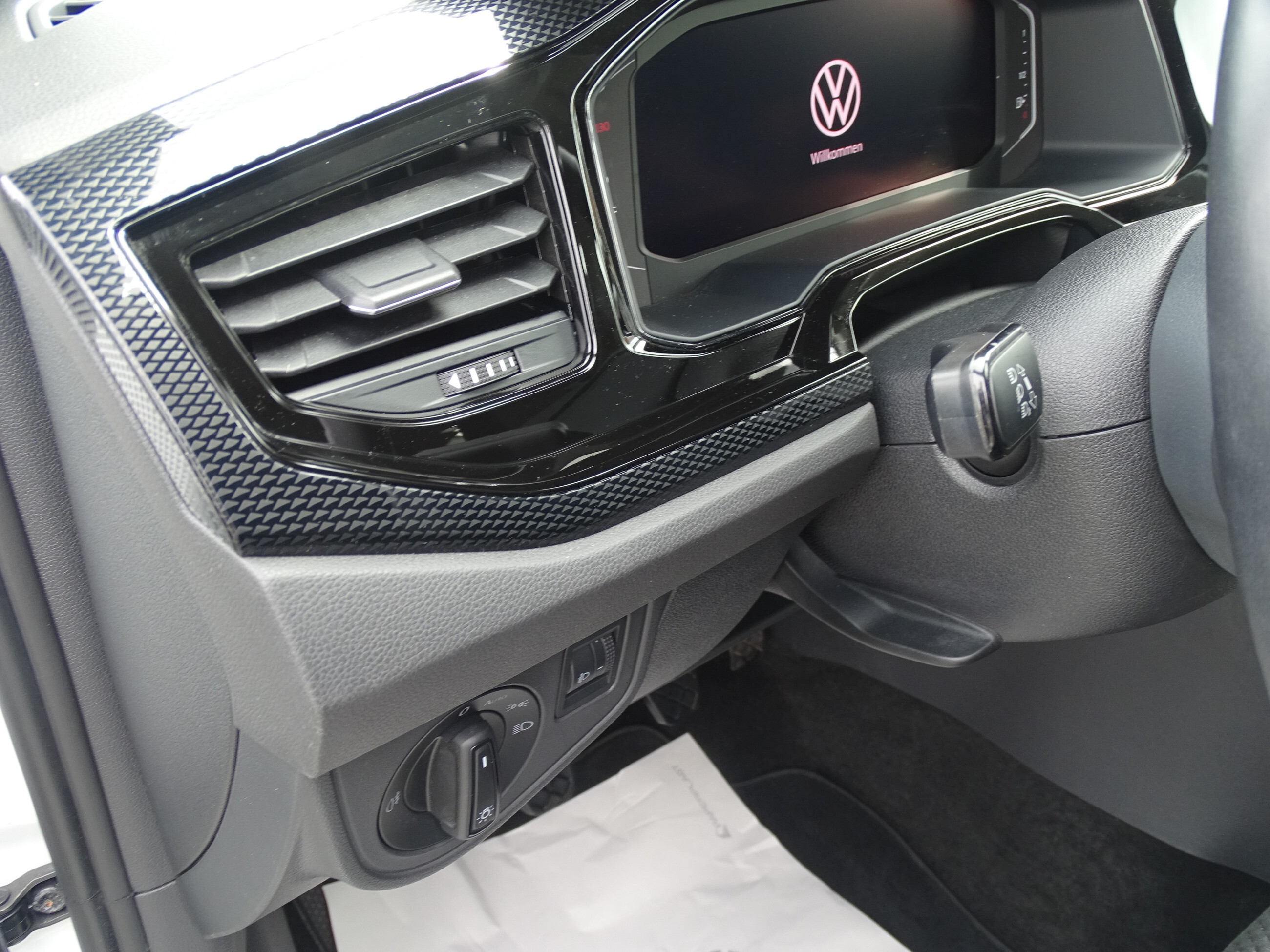 Volkswagen Polo 1.0 Life*NAVI*LED*DAB*PDC*CARPLAY*KLIMA*TEL