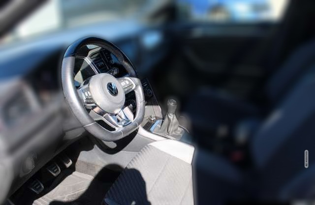 Volkswagen T-Roc R-Line Navi Pano LED ACC Winterpaket Totwinkel PDC