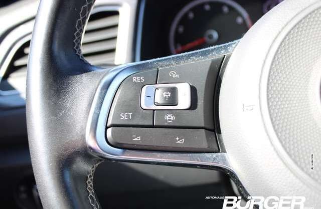 Volkswagen T-Roc R-Line Navi Pano LED ACC Winterpaket Totwinkel PDC
