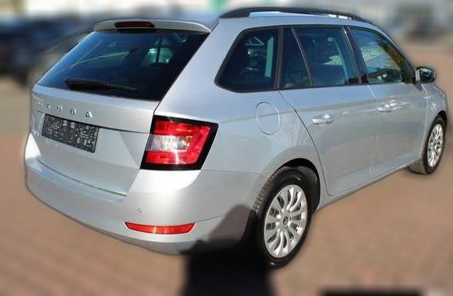 Skoda Fabia Combi Ambition Navi SitzHZG Tempom Klimaauto CarPl