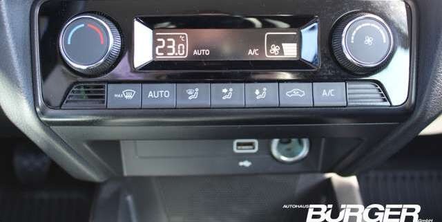 Skoda Fabia Combi Ambition Navi SitzHZG Tempom Klimaauto CarPl