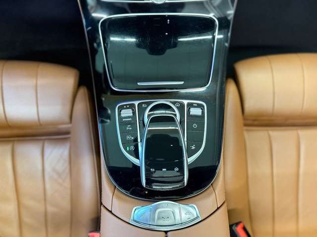 Mercedes-Benz E 400 Cabrio 5 J. Garantie SOFTCL. BURMEST