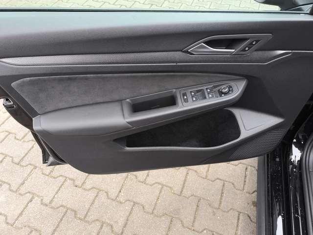 Volkswagen Golf GTI 8 2.0 TSI DSG BLACK STYLE PANO H&K-SOUND NAVI 19 E