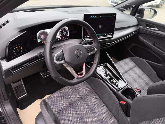 Volkswagen Golf GTI 8 2.0 TSI DSG BLACK STYLE PANO H&K-SOUND NAVI 19 E