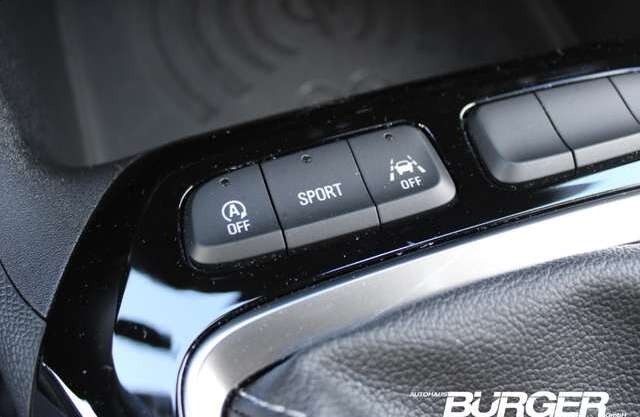 Opel Corsa F GS LED Navi Kamera SitzHZG CarPlay Tempo Klimaau