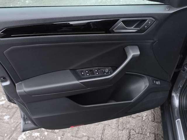 Volkswagen T-Roc 2.0 TSI DSG 4M R NAVI PDC RFK