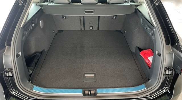 Volkswagen Passat Variant 2.0 Business Pano Navi ACC 360° IQ-Dri...