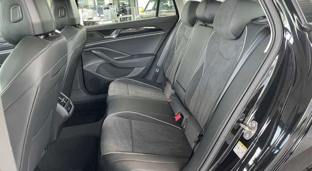 Volkswagen Passat Variant 2.0 Business Pano Navi ACC 360° IQ-Dri...