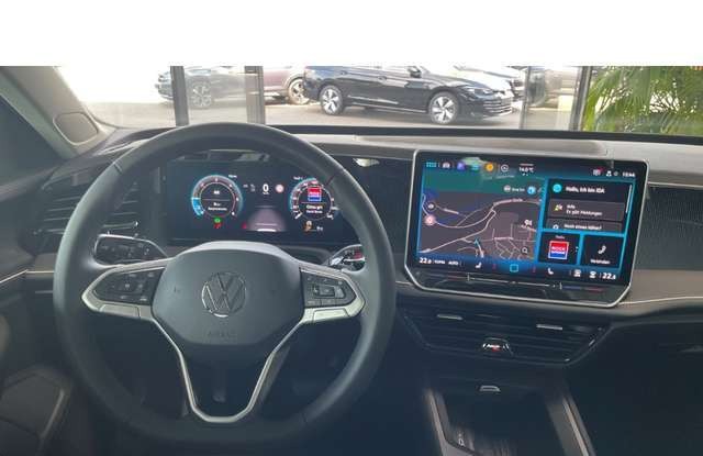 Volkswagen Passat Variant 2.0 Business Pano Navi ACC 360° IQ-Dri...