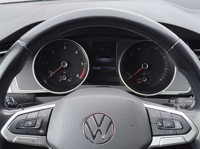 Volkswagen Passat Variant 2.0 TDI DSG Business AHK NAVI PDC