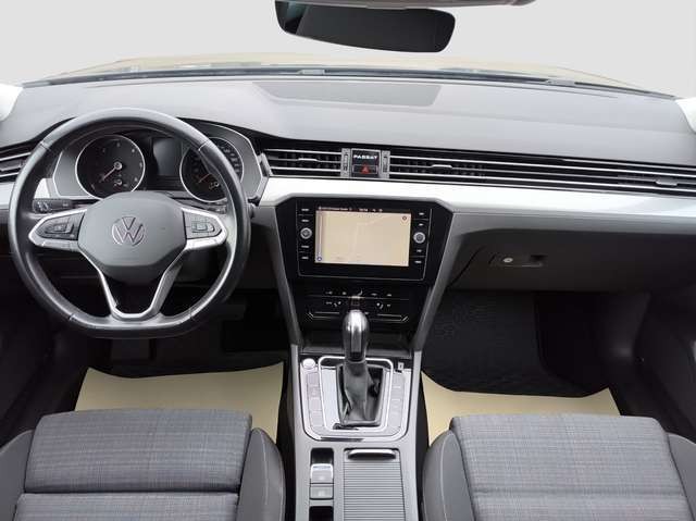 Volkswagen Passat Variant 2.0 TDI DSG Business AHK NAVI PDC