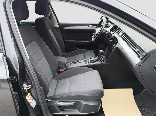 Volkswagen Passat Variant 2.0 TDI DSG Business AHK NAVI PDC