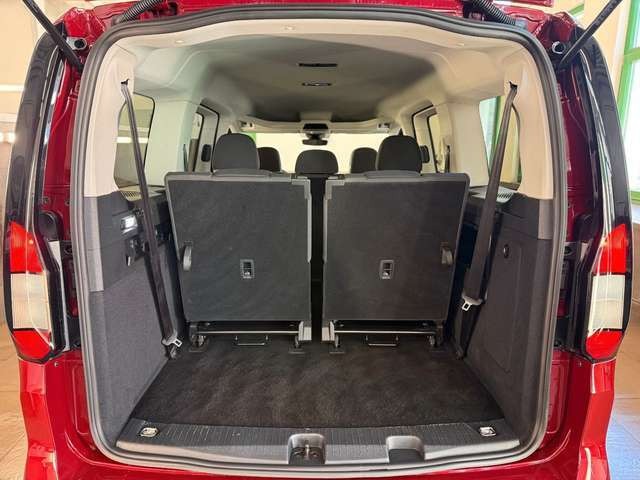 Ford Grand Tourneo Titanium 7 Sitze NAVI AHK ACC VIRT