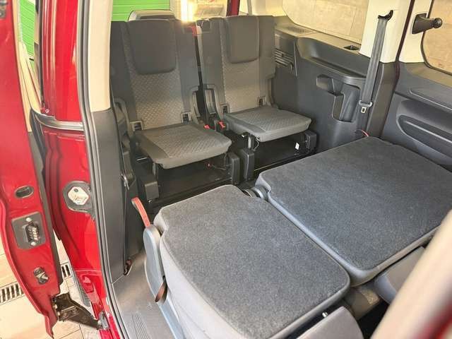 Ford Grand Tourneo Titanium 7 Sitze NAVI AHK ACC VIRT