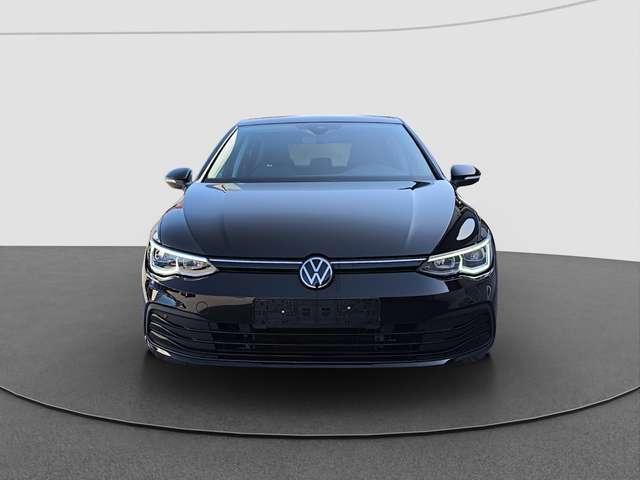Volkswagen Golf 8 Lim. 1.5 TSI Life LED NAVI RFK
