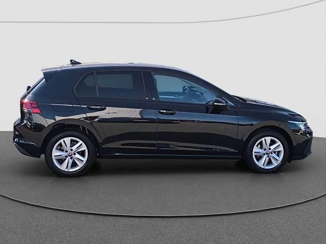 Volkswagen Golf 8 Lim. 1.5 TSI Life LED NAVI RFK