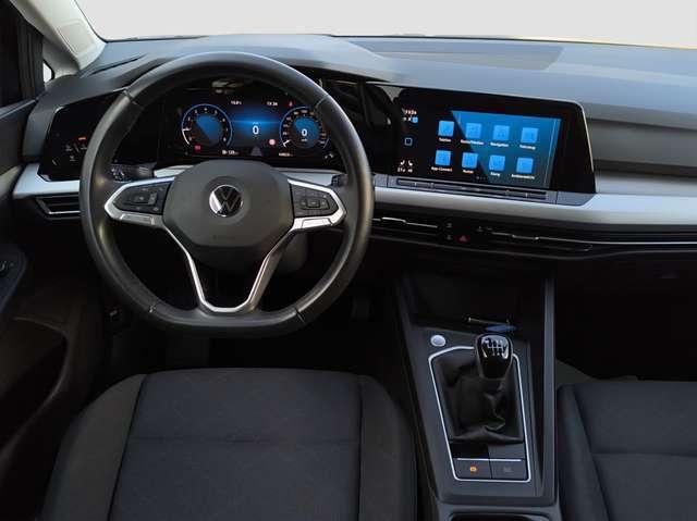 Volkswagen Golf 8 Lim. 1.5 TSI Life LED NAVI RFK