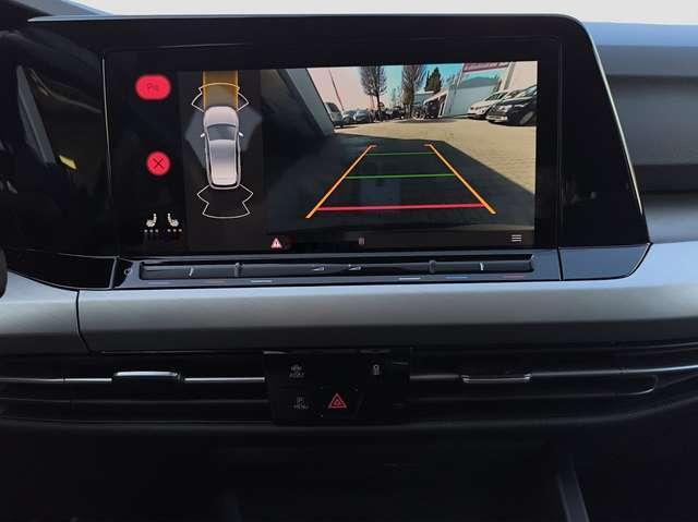 Volkswagen Golf 8 Lim. 1.5 TSI Life LED NAVI RFK