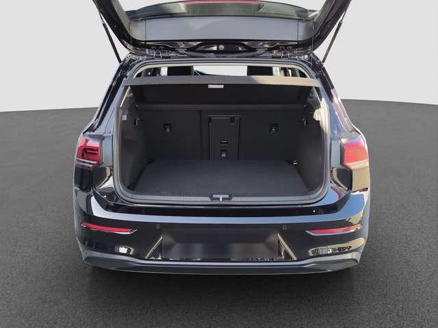 Volkswagen Golf 8 Lim. 1.5 TSI Life LED NAVI RFK