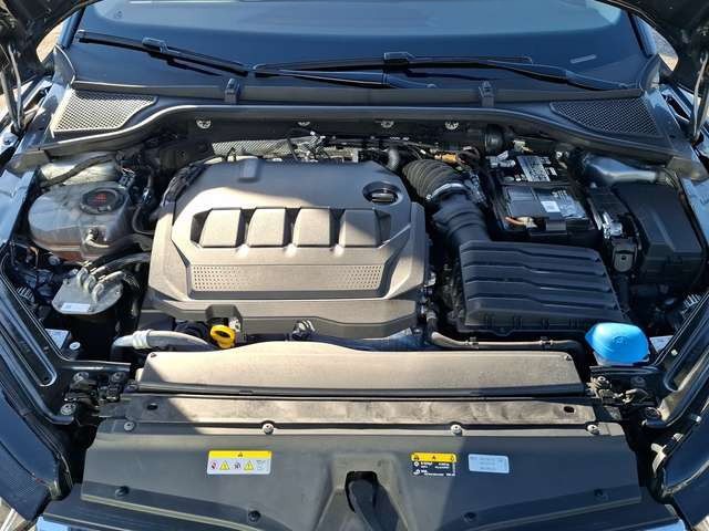 Skoda Octavia Combi 2.0 TDI Tour DSG / NAVI / ACC / LED / SITZHE