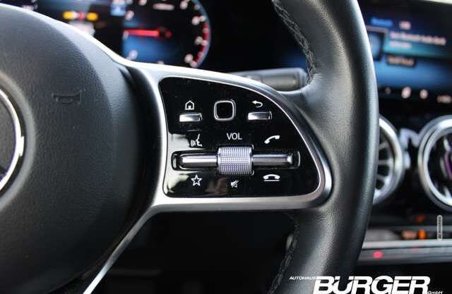 Mercedes-Benz GLB 200 Multibeam LED Navi Pano Kamera Tempomat SitzHZG
