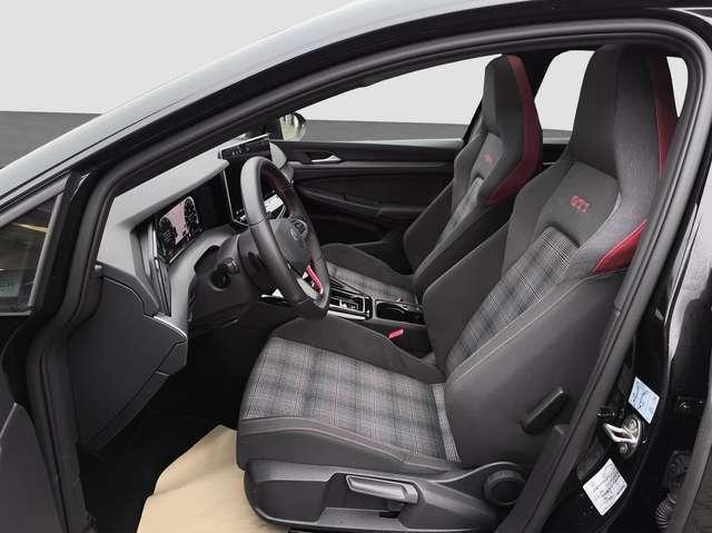 Volkswagen Golf GTI 8 2.0 TSI DSG BLACK STYLE AHK PANO H&K-SOUND NAVI