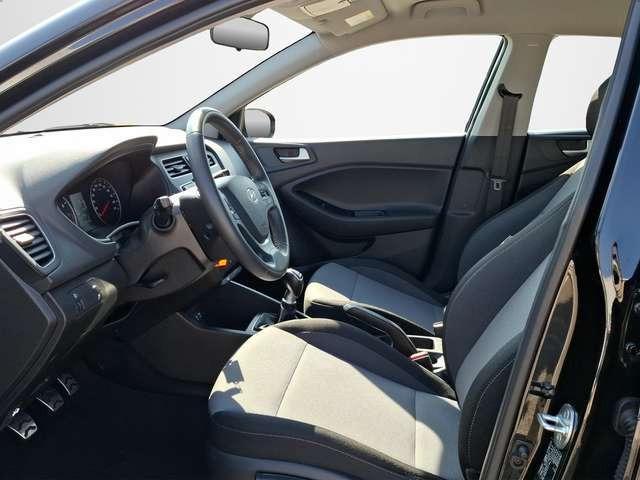 Hyundai i20 Active Select 1.4 KLIMA / BLUETOOTH / METALLIC