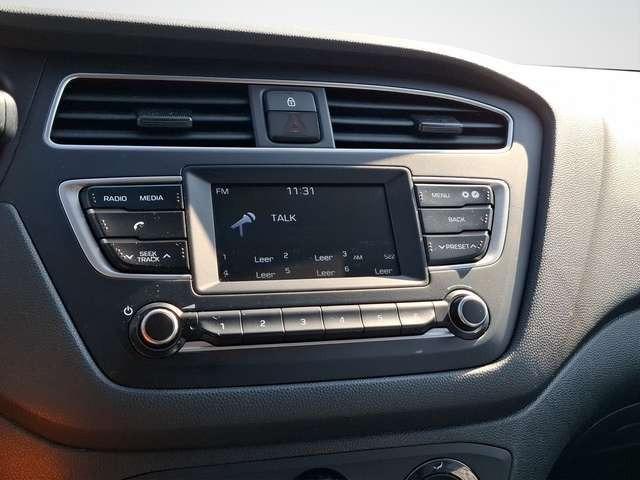 Hyundai i20 Active Select 1.4 KLIMA / BLUETOOTH / METALLIC