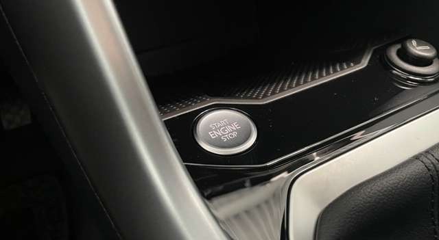 Volkswagen T-Roc Prime 1.5 TSI AHK Navi Keyless LED Kamera ACC Wint